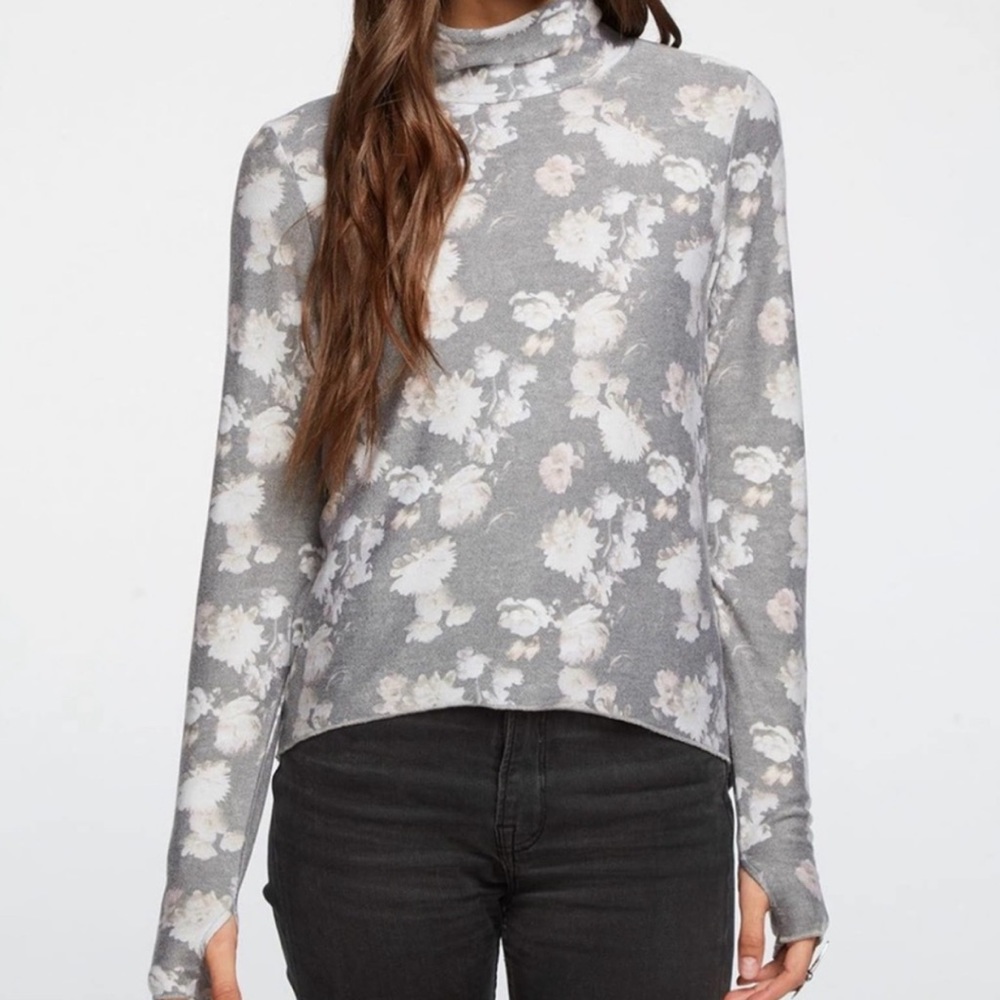 Chaser Kareen Turtle Neck Knit Grey Sweater Small